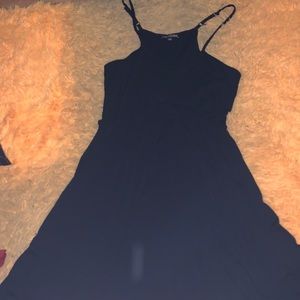 Black summer dress with adjustable straps. Size medium. Perfect condition!